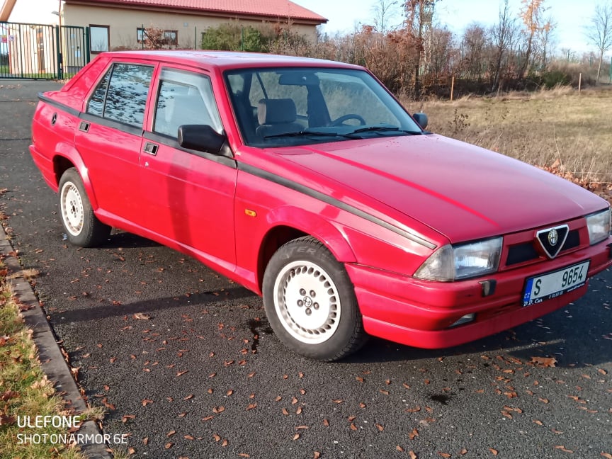 Alfa Romeo 75